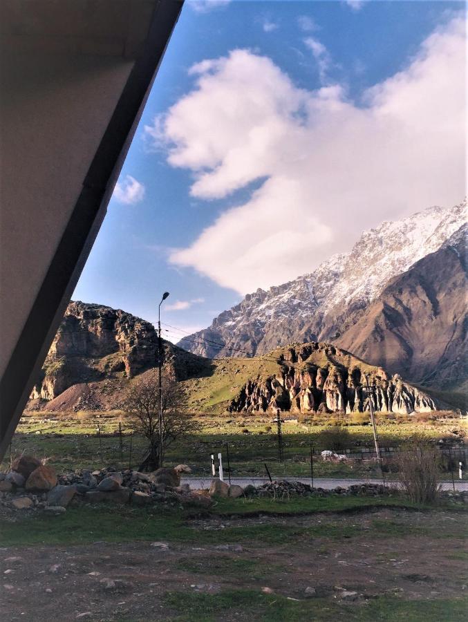Вилла Tiny House Kazbegi Экстерьер фото